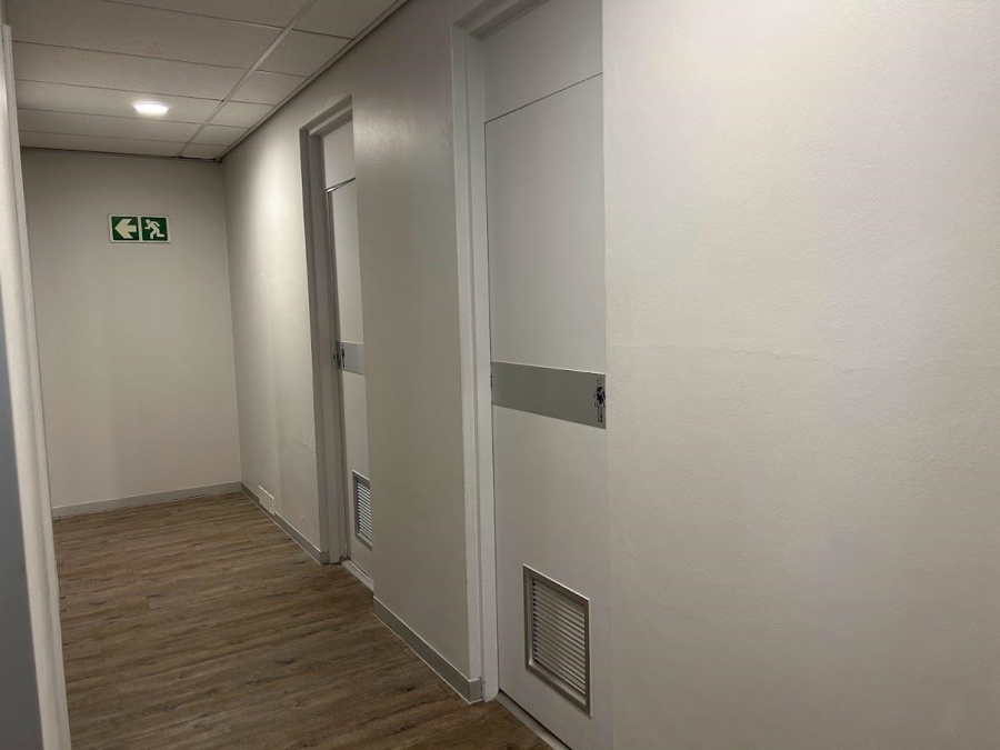 To Let commercial Property for Rent in Rondebosch Western Cape